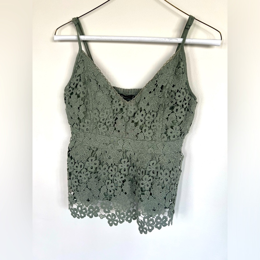 Abercrombie Peplum Lace Cami
